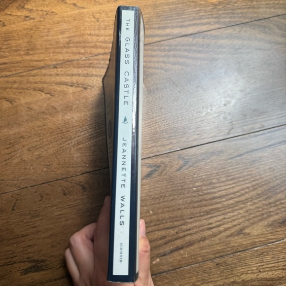 The Glass Castle Book Used - Picture 4 of 4